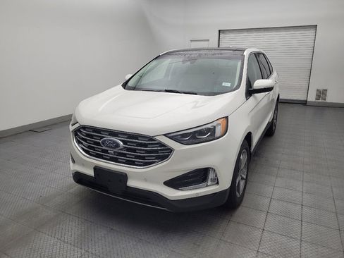 Used 2020 Ford Edge Titanium w/ Equipment Group 301A AWD/4WD image 15