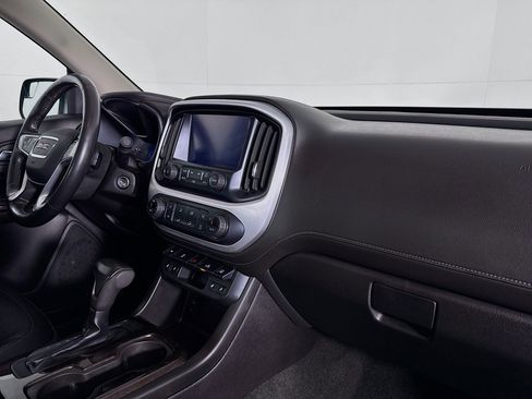 Used 2018 GMC Canyon SLT image 28