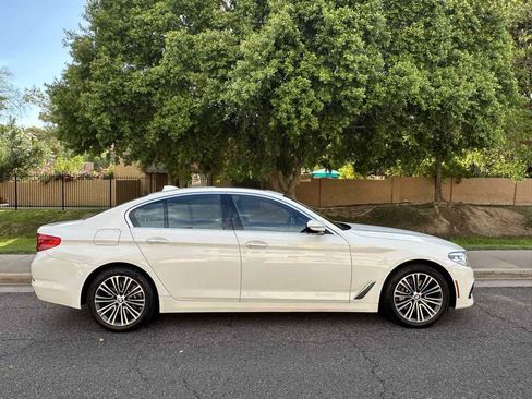 Used 2018 BMW 540i xDrive image 9