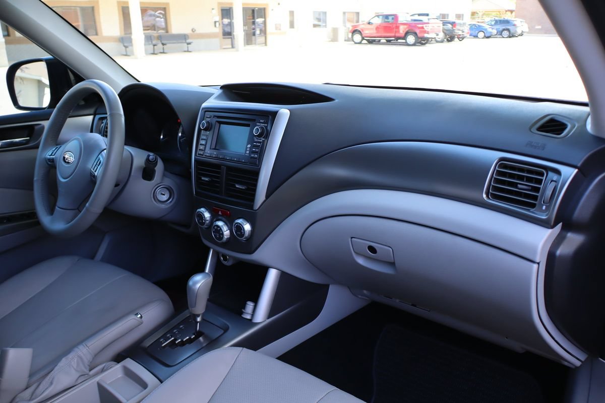Used 2013 Subaru Forester 2.5X Limited AWD/4WD image 18