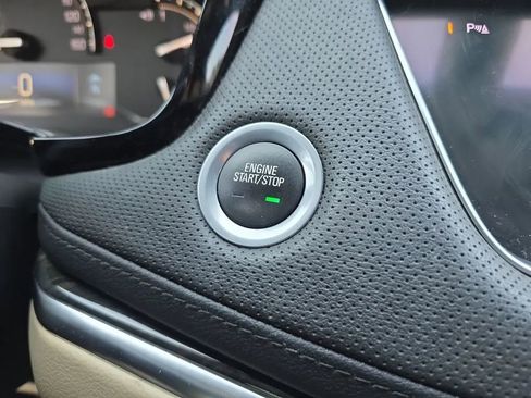 Used 2019 Cadillac XT5 AWD image 31