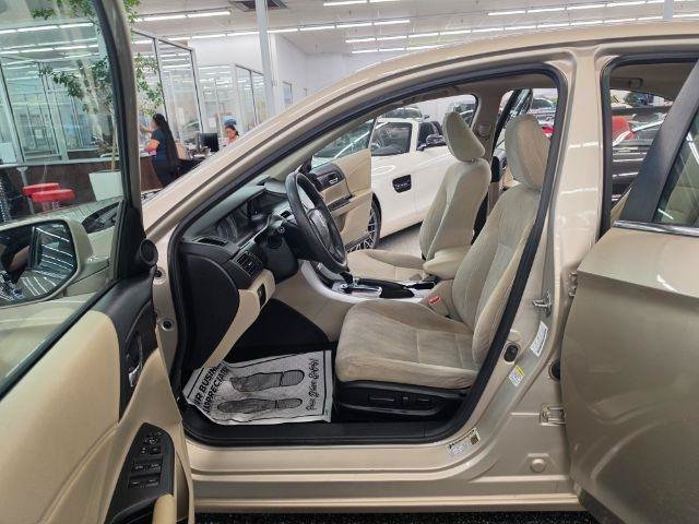 Used 2014 Honda Accord EX image 37
