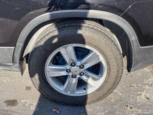Used 2019 Chevrolet Trax LT w/ LT Convenience Package FWD image 11