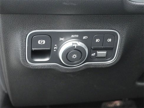 New 2026 Mercedes-Benz GLB 250 image 20