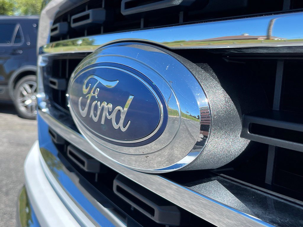 Used 2021 Ford F150 XLT w/ Equipment Group 301A Mid AWD/4WD image 3