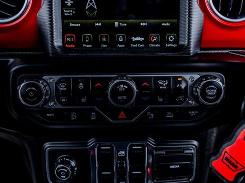 Used 2023 Jeep Gladiator Rubicon w/ LED Lighting Group image 27