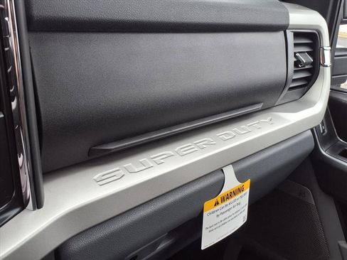 New 2026 Ford F250 XLT w/ XLT Premium Package image 10