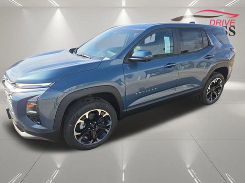 New 2026 Chevrolet Equinox LT w/ Convenience Package II image 3