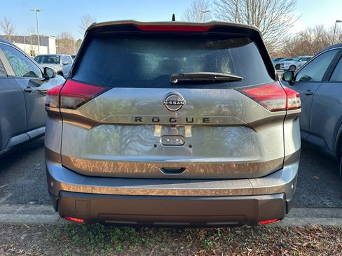 New 2026 Nissan Rogue SV image 4