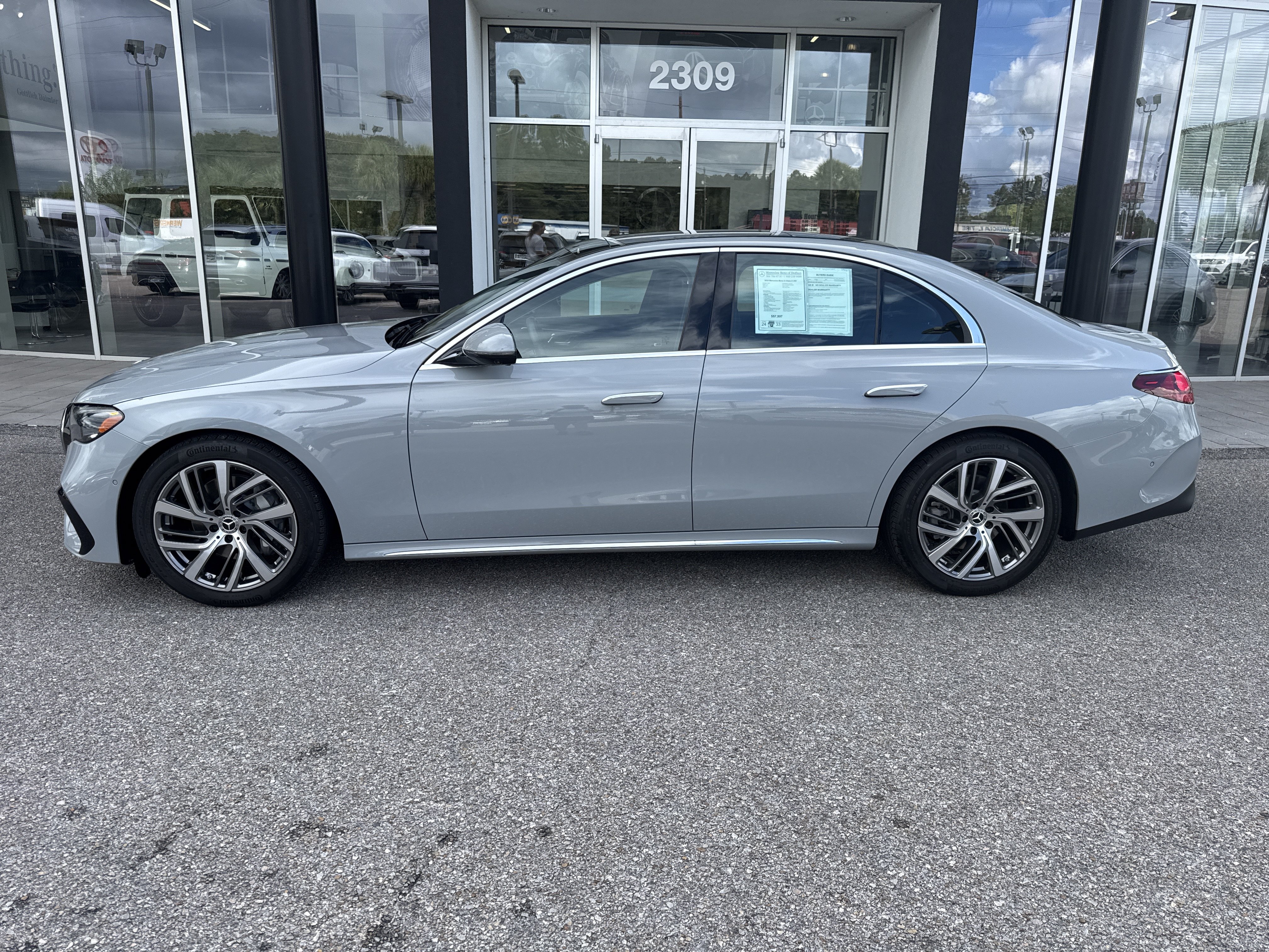 Certified 2024 Mercedes-Benz E 350 4MATIC Sedan image 2