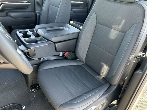 New 2026 GMC Sierra 2500 SLE AWD/4WD image 19