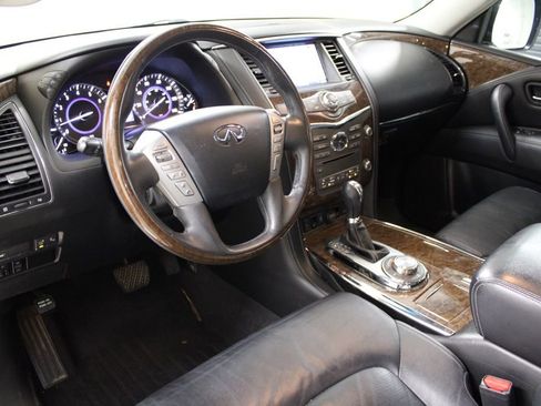 Used 2016 INFINITI QX80 4WD w/ 22" Wheel Package image 4