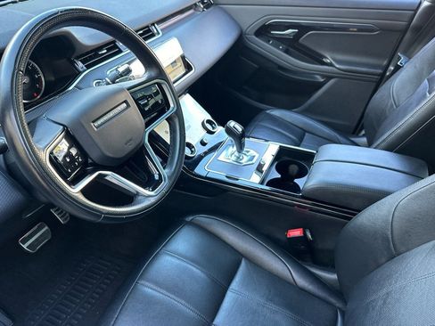 Used 2022 Land Rover Range Rover Evoque R-Dynamic S image 4