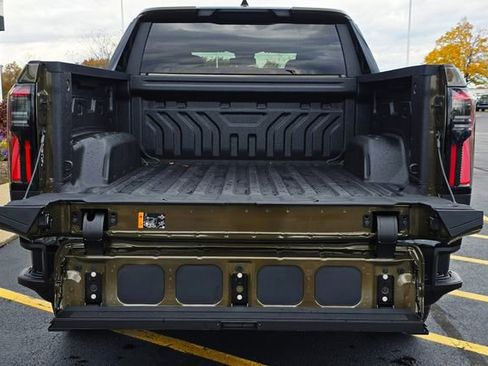 New 2026 GMC Sierra EV Elevation image 8