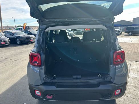 Used 2020 Jeep Renegade Trailhawk w/ Cold Weather Group image 8