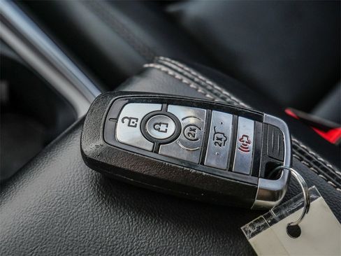 Used 2024 Ford Explorer XLT w/ Equipment Group 202A image 34