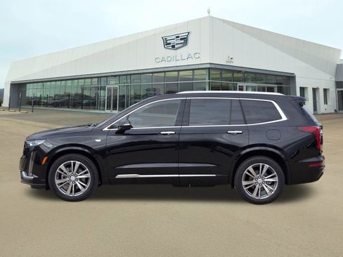 New 2025 Cadillac XT6 Premium Luxury w/ Technology Package FWD image 3