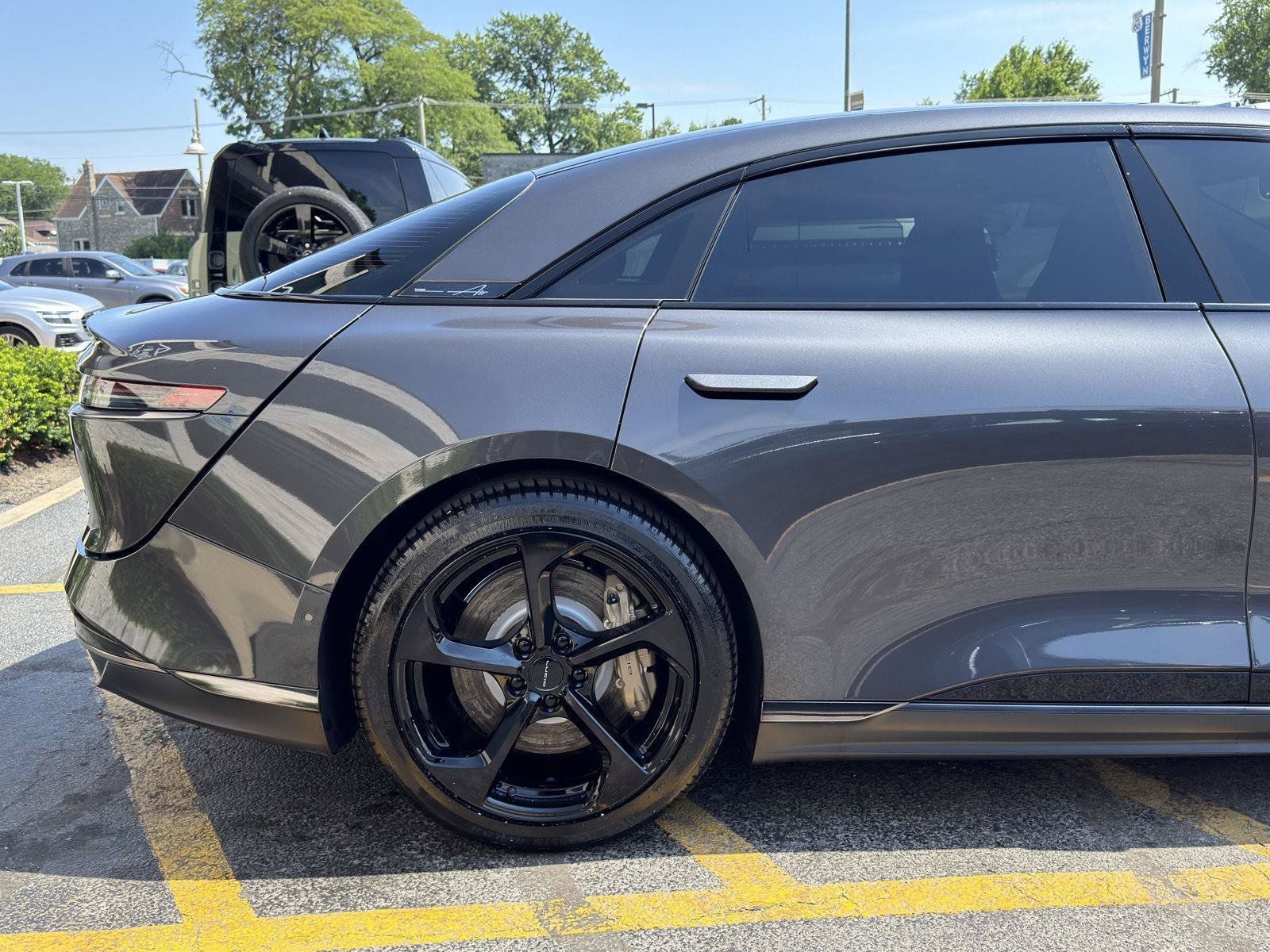Used 2025 Lucid Air Touring AWD/4WD image 12