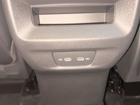 New 2026 Volkswagen Tiguan SE R-Line image 33