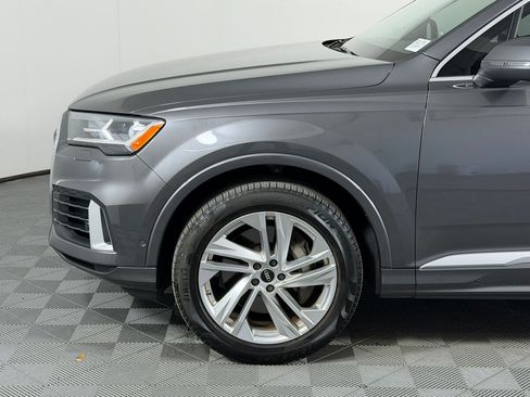 Used 2022 Audi Q7 3.0T Premium Plus w/ Premium Plus Package AWD/4WD image 24