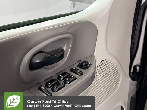 Used 2002 Ford F150 Lariat image 12