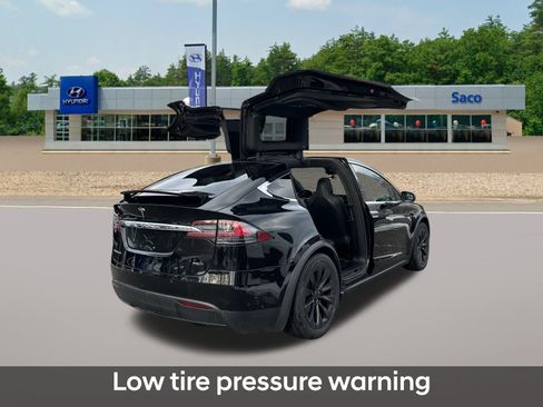 Used 2018 Tesla Model X 75D image 7