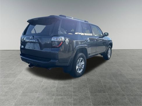 Used 2023 Toyota 4Runner SR5 image 6