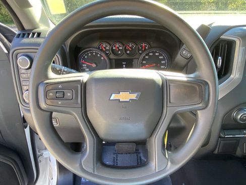 Used 2022 Chevrolet Silverado 1500 Custom image 20