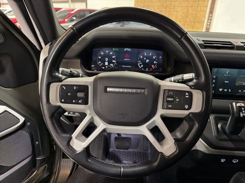 Used 2021 Land Rover Defender 90 First Edition image 13