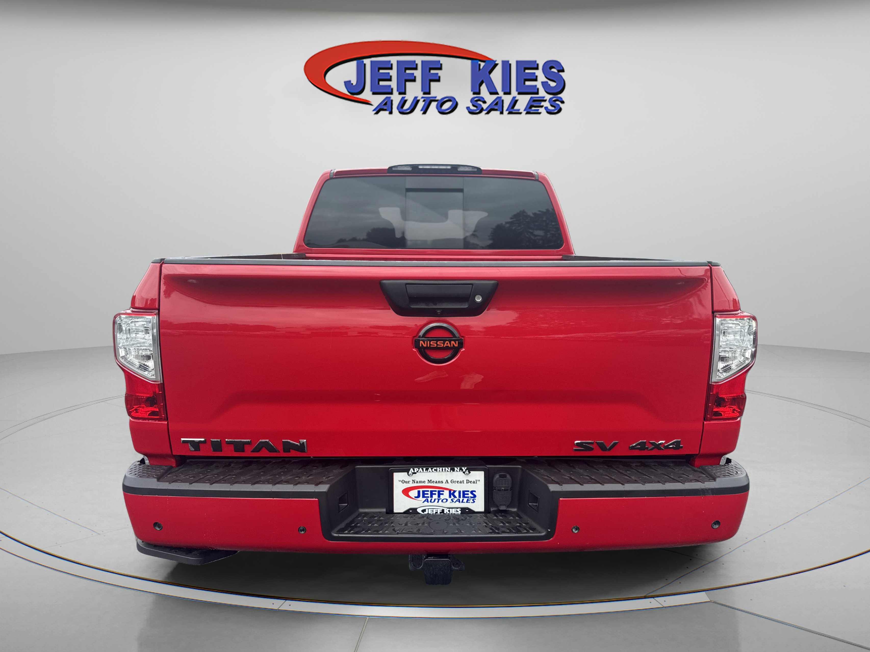 Used 2021 Nissan Titan SV w/ SV Convenience Package AWD/4WD image 6