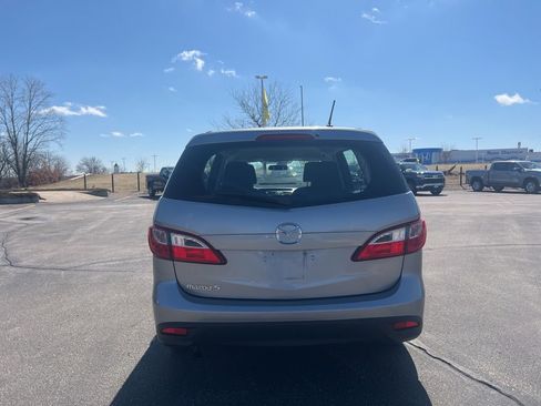 Used 2014 MAZDA MAZDA5 Sport image 4