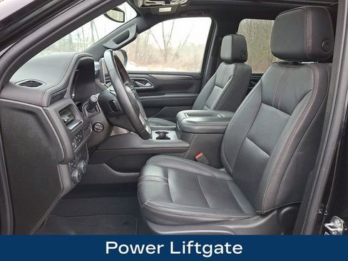 Used 2024 Chevrolet Suburban RST w/ Luxury Package image 18