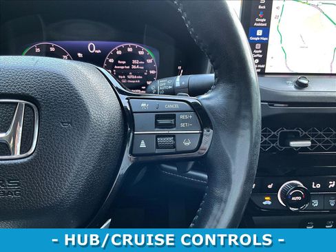 Used 2025 Honda Accord Touring image 12