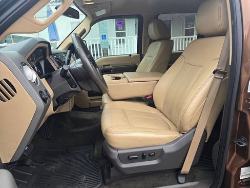 Used 2011 Ford F350 Lariat w/ Lariat Interior Pkg AWD/4WD image 19