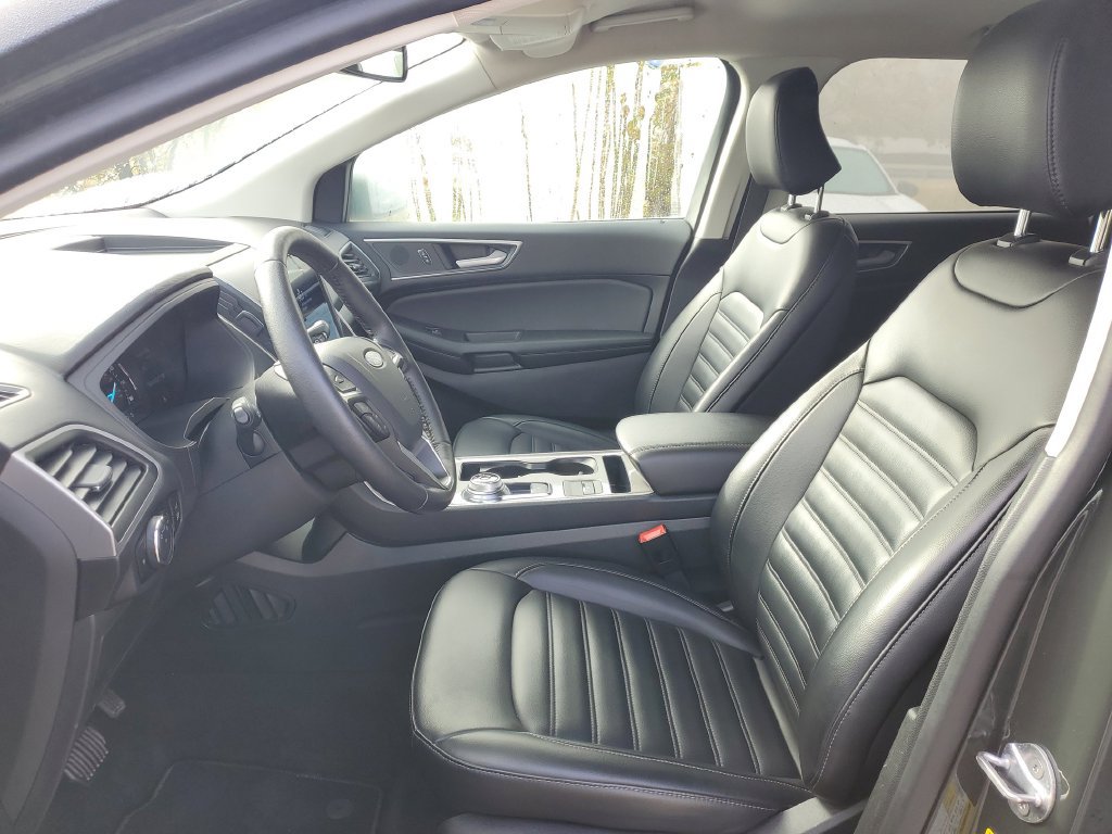 Certified 2024 Ford Edge SEL w/ Convenience Package AWD/4WD image 13