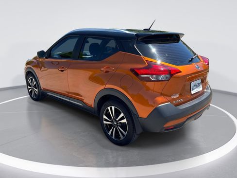 Used 2019 Nissan Kicks SR FWD image 6