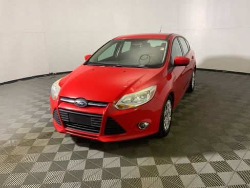 Used 2012 Ford Focus SE image 3