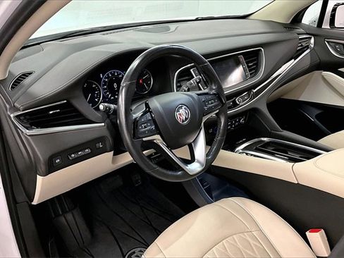 Used 2022 Buick Enclave Avenir image 12