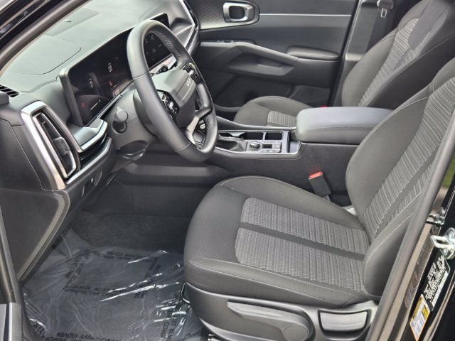 Used 2026 Kia Sorento LX FWD image 10