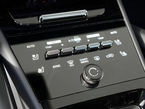 New 2026 Porsche Cayenne S AWD/4WD image 32