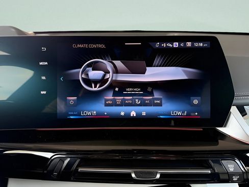 New 2026 BMW X1 xDrive28i w/ Technology Package AWD/4WD image 16