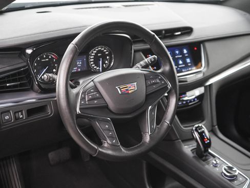 Used 2022 Cadillac XT5 Luxury AWD/4WD image 21