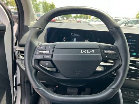 Certified 2026 Kia Sportage LX FWD image 14