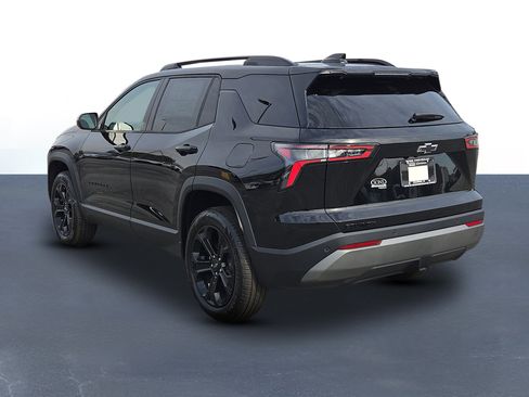 New 2026 Chevrolet Equinox LT w/ Midnight Edition image 7