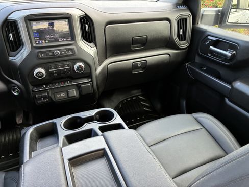 Used 2024 GMC Sierra 3500 Pro w/ Convenience Package AWD/4WD image 18