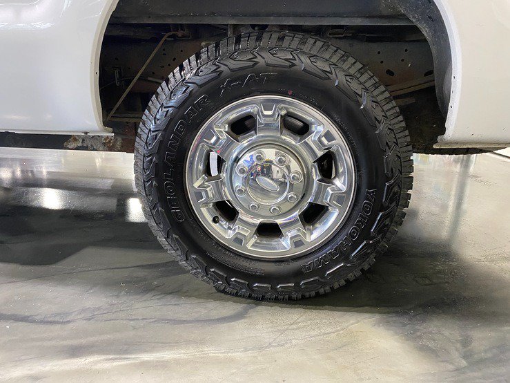 Used 2014 Ford F250 XLT w/ XLT Premium Package AWD/4WD image 9