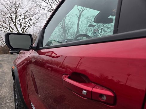 New 2025 GMC Canyon Elevation w/ Convenience Package image 26