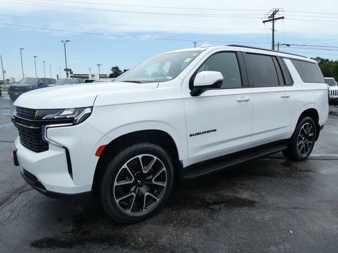Certified 2023 Chevrolet Suburban RST w/ Luxury Package AWD/4WD image 10