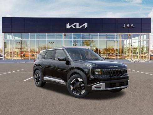 New 2027 Kia Seltos S FWD image 8