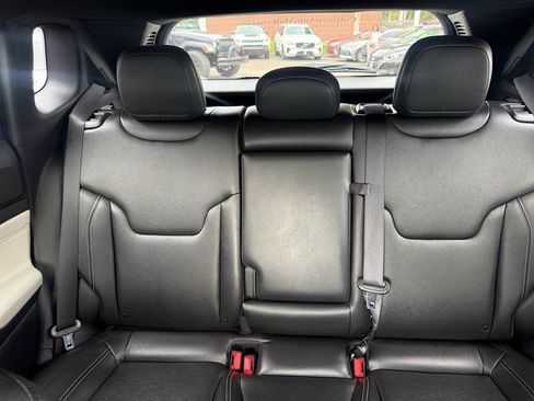 Used 2025 Jeep Compass Limited AWD/4WD image 38